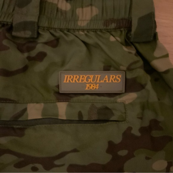 SPECIAL EDITION - Qilo x Irregulars Tactical Shorts - Camo - L - Picture 2 of 4